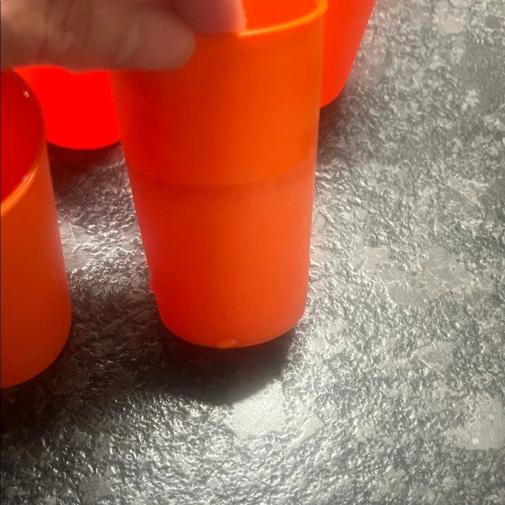 Vintage Orange Tumblers by Tupperware. Set of 8 exc condition